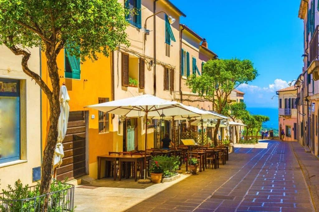 Casa Iris Apartment Capoliveri  Bagian luar foto