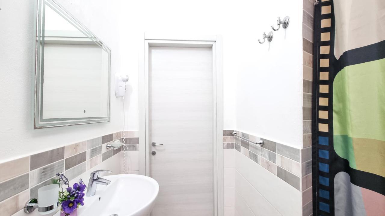 Casa Iris Apartment Capoliveri  Bagian luar foto